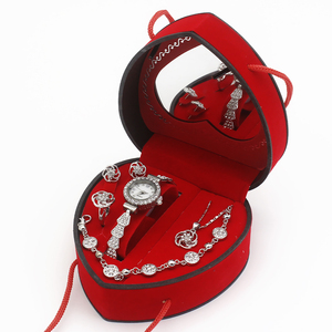 <span class=keywords><strong>Montre</strong></span> de Luxe pour <span class=keywords><strong>Femme</strong></span>, Petit Cadran, <span class=keywords><strong>Montre</strong></span> à <span class=keywords><strong>Quartz</strong></span> Exquise, Ensemble de Bijoux, Boîte Cœur, Style Simple et Décontracté, Achat en Gros - Product Image 6