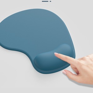 Bán buôn Tùy chỉnh chuột pad với cổ tay còn lại bàn phím và chuột Pad với <span class=keywords><strong>gel</strong></span> hỗ trợ cổ tay 3D văn phòng chuột Pad biểu tượng tùy chỉnh - Product Image 2