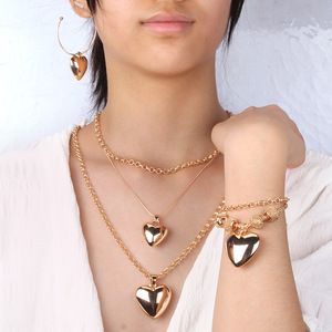 Heart-Shaped Necklace Earrings <b>Bracelet</b> <b>Set</b> Gold Zinc Alloy Jewelry For Women Gift Fashion Accessory - Product Image 3