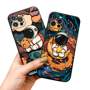 Coque de téléphone portable antichoc en TPU noir mat de luxe avec motif astronaute et ciel nocturne pour iPhone 15 Pro Max et 18 Pro Max - Product Image 2