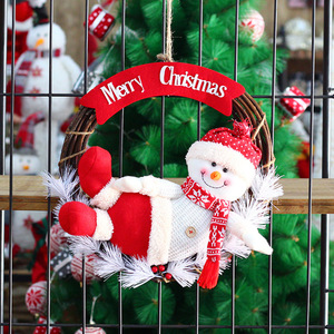 Porte vitrine fenêtre pendentif <span class=keywords><strong>couronne</strong></span> <span class=keywords><strong>de</strong></span> noël 35cm Anneau Rotin Artificiel Père Noël bonhomme <span class=keywords><strong>de</strong></span> neige poupée Couronnes <span class=keywords><strong>de</strong></span> Noël - Product Image 6