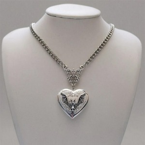 Collier pendentif boîte photo en forme de cœur avec motif de chauve-souris minimaliste vintage <span class=keywords><strong>Victoria</strong></span> pour <span class=keywords><strong>femme</strong></span> - Product Image 6