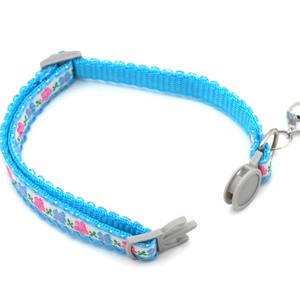 Collar de gato con patrón de bordado de flores bonitas, nailon ajustable con hebilla de seguridad separable, campana pequeña de liberación rápida - Product Image 6