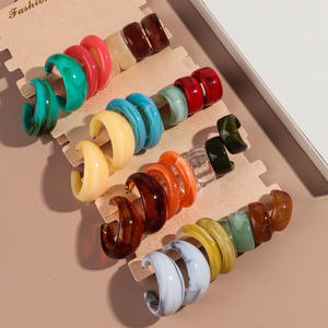 2025 tendenza nuovi orecchini a cerchio in acrilico a forma di C Set Multi-colore semplice assemblaggio gioielli per donne e ragazze - Product Image 2