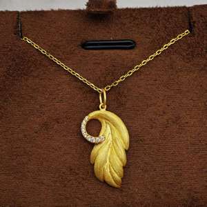 Collar con Colgante Minimalista de Plata de Ley 925 Chapado en Oro con Circonita Blanca de UM Jewelry, Venta al por Mayor para Unisex/Hombres/Mujeres - Product Image 4