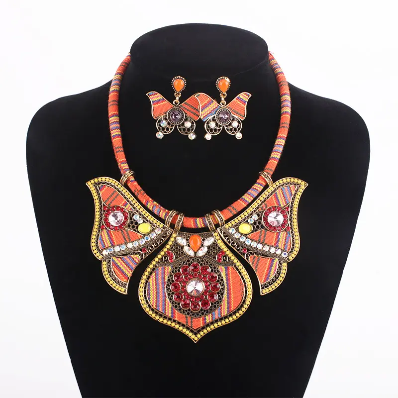 Rhinestone Mixed Color High-end Necklace Woman Retro Exaggerated Two-piece Set Earrings Jewelry Set