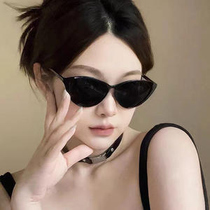 แว่นกันแดดทรงแคทอายสำหรับผู้หญิง กำลังฮิตใน TikTok ป้องกันรังสียูวี 400 กรอบพีซีแบบเต็มขอบ รุ่น 3 รุ่น YC836 F3 - Product Image 3