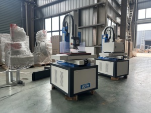 Máquina de Electroerosión Vertical ZNC, Electroerosionadora por Penetración con Eje C, Electroerosionadora CNC Económica para Metales Duros - Product Image 2