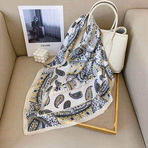 70CM <span class=keywords><strong>Prix</strong></span> Concurrentiel Chine Fabrication Paisley <span class=keywords><strong>Soie</strong></span> Écharpe <span class=keywords><strong>Carré</strong></span> Musulman Fleur Hijab Écharpe pour Femmes <span class=keywords><strong>Soie</strong></span> - Product Image 2