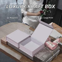 Boîte cadeau en kraft noir de qualité supérieure avec couvercle magnétique à rabat, emballage de présentation carré de luxe, options de lamination brillante ou mate