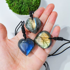 Collar con Colgante de Corazón de Labradorita, Cristal Natural, Piedra Curativa, Venta al Por Mayor - Product Image 3