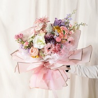 Papier d'emballage pour bouquet imperméable à bords dorés rose avec emballage extérieur en OPP 56x56cm Design tendance pour fleurs fraîches