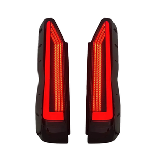 Feux arrière LED dynamiques séquentiels <span class=keywords><strong>JH</strong></span> 4X4 <span class=keywords><strong>Auto</strong></span> Upgrade pour Toyota Hiace 2020-2021 - Product Image 5