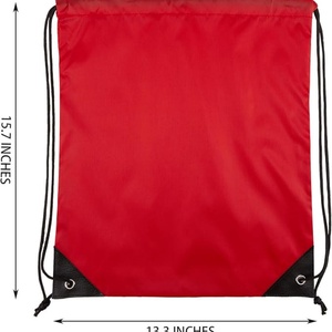Sacs de sport promotionnels colorés personnalisés en polyester recyclé imperméable avec cordon de serrage, design magique, fournisseur vietnamien - Product Image 2
