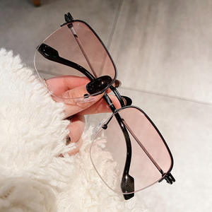 Gafas Qianai con Media Montura, Anti Luz Azul, Unisex, Lentes de PC, Montura Mediana, Diseño Irregular, Protección UV400 - Product Image 4