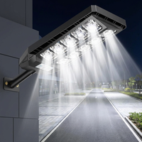 Lampadaire Solaire Intégré avec Batterie 7000mAh, Haute Efficacité 120LM/W, Optique à 10 Lentilles pour Parking Commercial