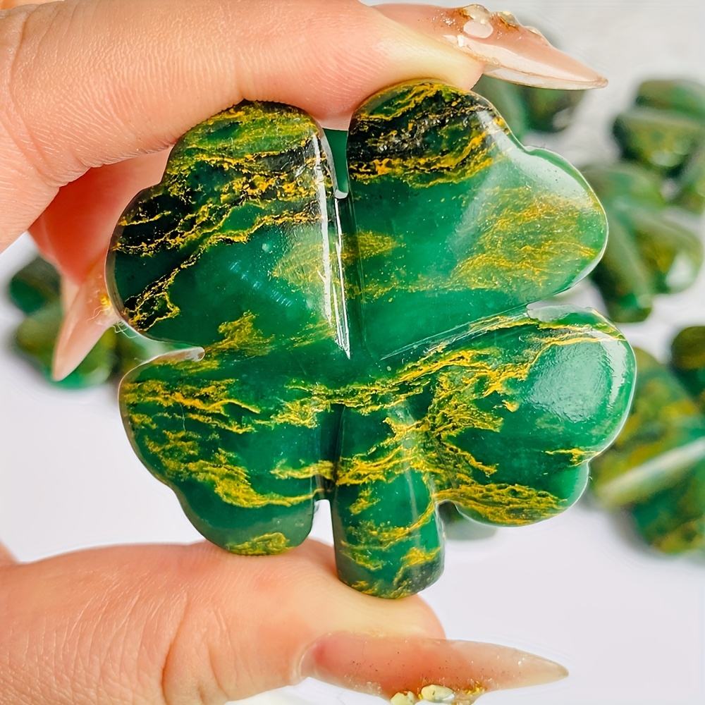 โคลเวอร์สี่แฉกมรกต