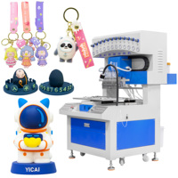 Machine automatique de moulage et de distribution de silicone PVC 12 couleurs pour la fabrication de porte-clés et de poupées de dessins animés
