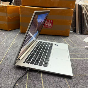 แล็ปท็อปธุรกิจ HP 1040G9 i5 รุ่นที่ 12 แรม 8GB SSD 256GB บางเฉียบ คุณภาพสูง น้ำหนักเบา สำหรับใช้งานสำนักงาน มีสินค้าพร้อมส่ง - Product Image 2