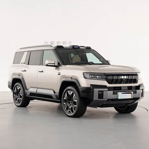 Formula Leopard 8 Smart Flagship Edition d'occasion, SUV 5 portes 6 places hybride rechargeable, faible kilométrage et peinture d'origine, pour l'exportation - Product Image 2