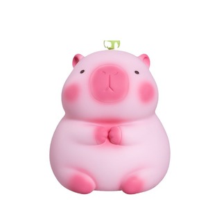 Tirelire Capybara Rose en PVC pour Enfants – Dépôt et Retrait Disponibles – Vente en Gros - Product Image 5