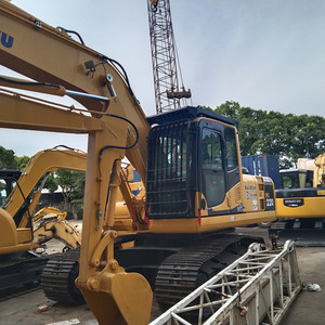Excavatrice Komatsu PC220-7 d'occasion, 22 tonnes, moteur Cummins, pompe hydraulique Kawasaki, faible nombre d'heures, 90% neuve, modèle 2021 compétitif - Product Image 2