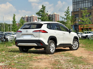 2024 Toyota Cross Frontlander 2025 Edición deportiva de lujo líder Oriente Medio SUV 4WD LED Gasolina Híbrido HEV Asiento de cuero Coches - Product Image 5