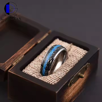 Gentdes Jewelry Bague de mariage à la mode Surface en argent personnalisée 8MM Dôme Délicate météorite écrasée et bague en tungstène opale bleue