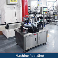 Applicateur automatique d'étiquettes Machine d'étiquetage auto-adhésive à angle droit Machine d'étiquetage de timbres fiscaux pour petites boîtes