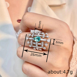 Anello da Cocktail Geometrico T0816 da Donna con Acquamarina Naturale a Goccia e Incastonatura Pavé, Anelli di Moda per Matrimonio - Product Image 4