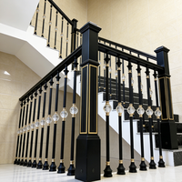Rampe d'escalier moderne de luxe en cristal, rampe d'escalier en aluminium adaptée aux villas, personnalisable