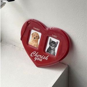 Llavero con Mosquetón en Forma de Corazón Rojo, Estilo Caricatura, Funda de Plástico para Tarjeta de Identificación con Cordón, Llaveros Metálicos Premium - Product Image 2