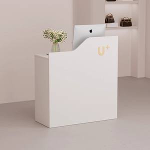 Mostrador de Recepción Clásico de 100 cm, Pequeño, de Alta Calidad, Personalizado, Duradero, en Color Beige, Blanco y Rosa, para Muebles de Salón de Belleza - Product Image 4