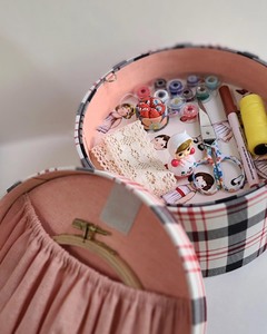 Scatole <span class=keywords><strong>Sorpresa</strong></span> Personalizzate per Bambini, Scatole Misteriose, Scatole Portaoggetti per Cucito, Piccole Scatole Portamatite Cartoon, Scatole Rotonde per Ricordi del Bambino, Confezioni in Tessuto per Regali - Product Image 2