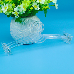 Colgador de Plástico Duradero y Colorido para Sujetadores y Lencería - Product Image 6