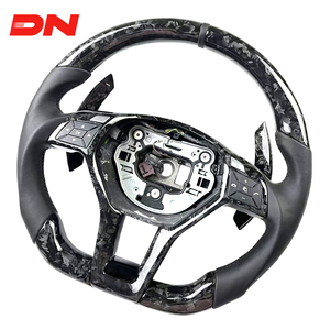 Volant en cuir et fibre de carbone de style sport pour <span class=keywords><strong>Mercedes</strong></span> Benz A45 W204 W212 W218 W117 W116 C GLC CLS Classe 2009-2014 - Product Image 2