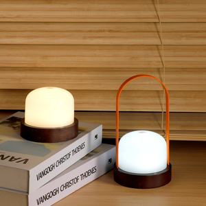 Lámpara de Noche de Madera Portátil con Control Táctil Recargable, Luz Nocturna LED para el Hogar con Atenuación Gradual y Logotipo Personalizado - Product Image 2