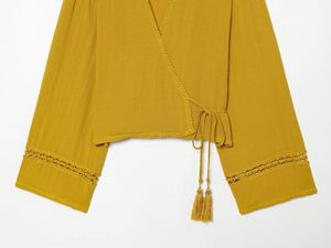Ensemble personnalisé 2026 vintage : veste à double boutonnage avec franges et découpes et short garni, tenue deux pièces pour plage et villégiature, OEM par usine chinoise - Product Image 5