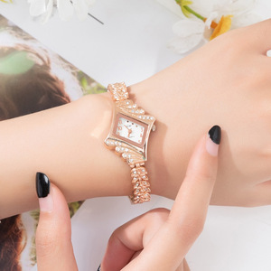 Montre pour femmes de luxe de niche, en forme de diamant, ciel étoilé, bracelet en alliage, tendance - Product Image 3
