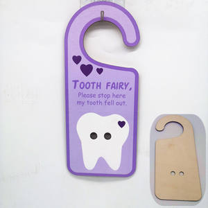 Ganci di porta di legno divertenti del fumetto dei segni di arresto di fata del dente per la stanza del bambino - Product Image 4