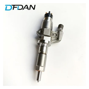 Pièces de moteur diesel Injecteur de carburant 0986435502 0445120008 pour GM 6.6L Duramax Lb7 - Product Image 2