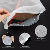 Sac zippé en plastique givré personnalisé réutilisable avec fermeture à glissière et votre logo pour vêtements