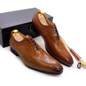 Zapatos de Vestir Oxford de Alta Calidad Estilo Italiano para Hombre, de Cuero, con Cordones, Estampado Láser, Punta Puntiaguda, para Traje, Negocios, Bodas y Fiestas - Product Image 1