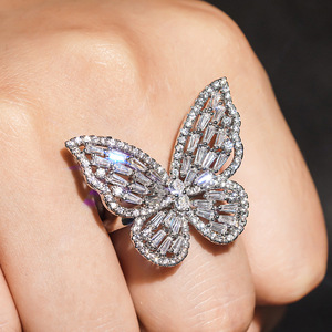 A134 Anello con diamante a forma di farfalla in oro bianco con taglio baguette colore naturale G per gioielli da sposa da donna - Product Image 6