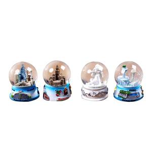 طقم كرة ثلجية يدوية الصنع قابلة للتخصيص وصديقة للبيئة، زينة عيد الميلاد، زخارف راتنجية يدوية الصنع، هدايا ترويجية للزفاف من المصنع - Product Image 2