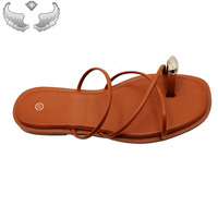 Sandales tendance de haute qualité pour la plage, style à enfiler, chaussures ouvertes légères pour femmes