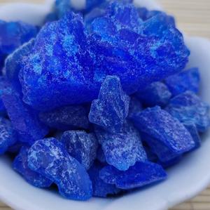 Blocchi di Calcanite Naturale Blu Rame, Vitriolo Blu, Pietra Blu in Vendita - Product Image 2