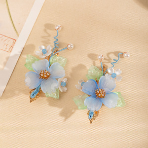 Coiffure Hanfu pour filles et enfants, pinces à cheveux de style ancien, pinces à cheveux à fleurs bleues super mignonnes, style chinois ancien - Product Image 3