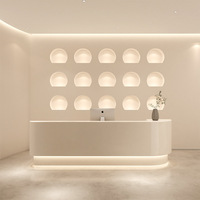 Comptoir de réception de luxe moderne en bois massif pour hôtel, hôpital, école, supermarché, bureau et immeuble commercial