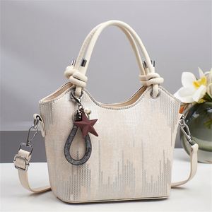 Wholesale Leather Handbags Daily Casual Totes Women PU Crossbody <b>Shoulder</b> Bags - Product Image 5